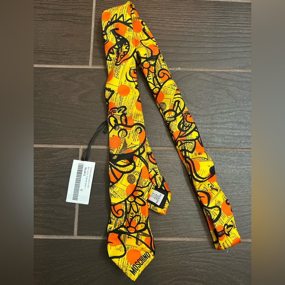 NWT Moschino Silk Skinny Tie
